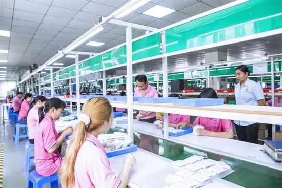 5G 4G LTE Full Band Antenna externa com ganho de 7 dBi e temperatura de operação de -20 ̊C a +60 ̊C Antenna de bastão de borracha de alto ganho