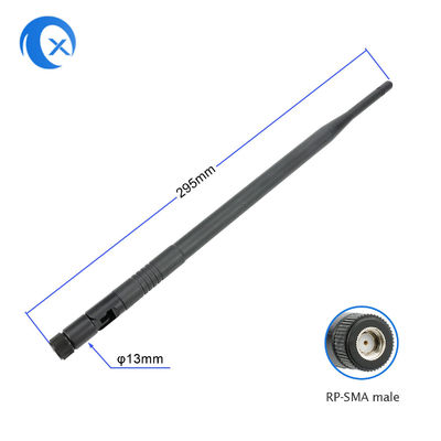 Antena Omnidirectional de 915 megahertz LoRaWAN com o conector macho do RP SMA