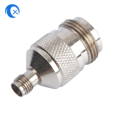 fêmea de 50 ohms N ao hardware fêmea da máquina do CNC do adaptador de SMA